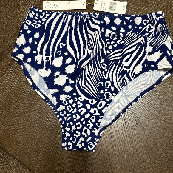 NWT‎ Beyond Control Women's Animal Haven High-Waist Tummy-Control Bikini
Bottoms - Picture 2 of 10